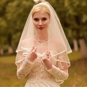 Double Layered Pearl Accent Bridal Wedding Veil White Veil 💗💗 NWT